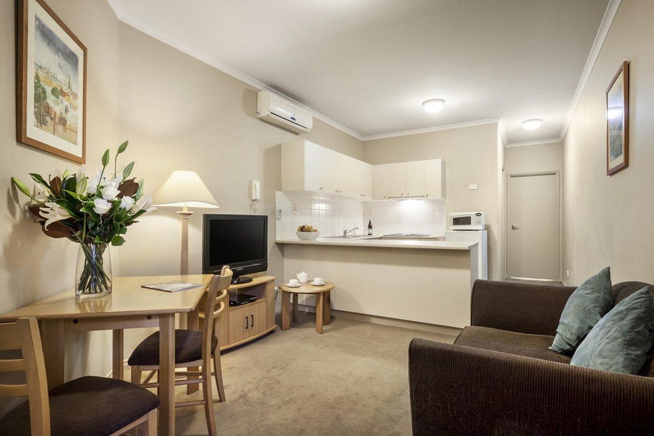 Punt Road Apartment Hotel Мельбурн Экстерьер фото