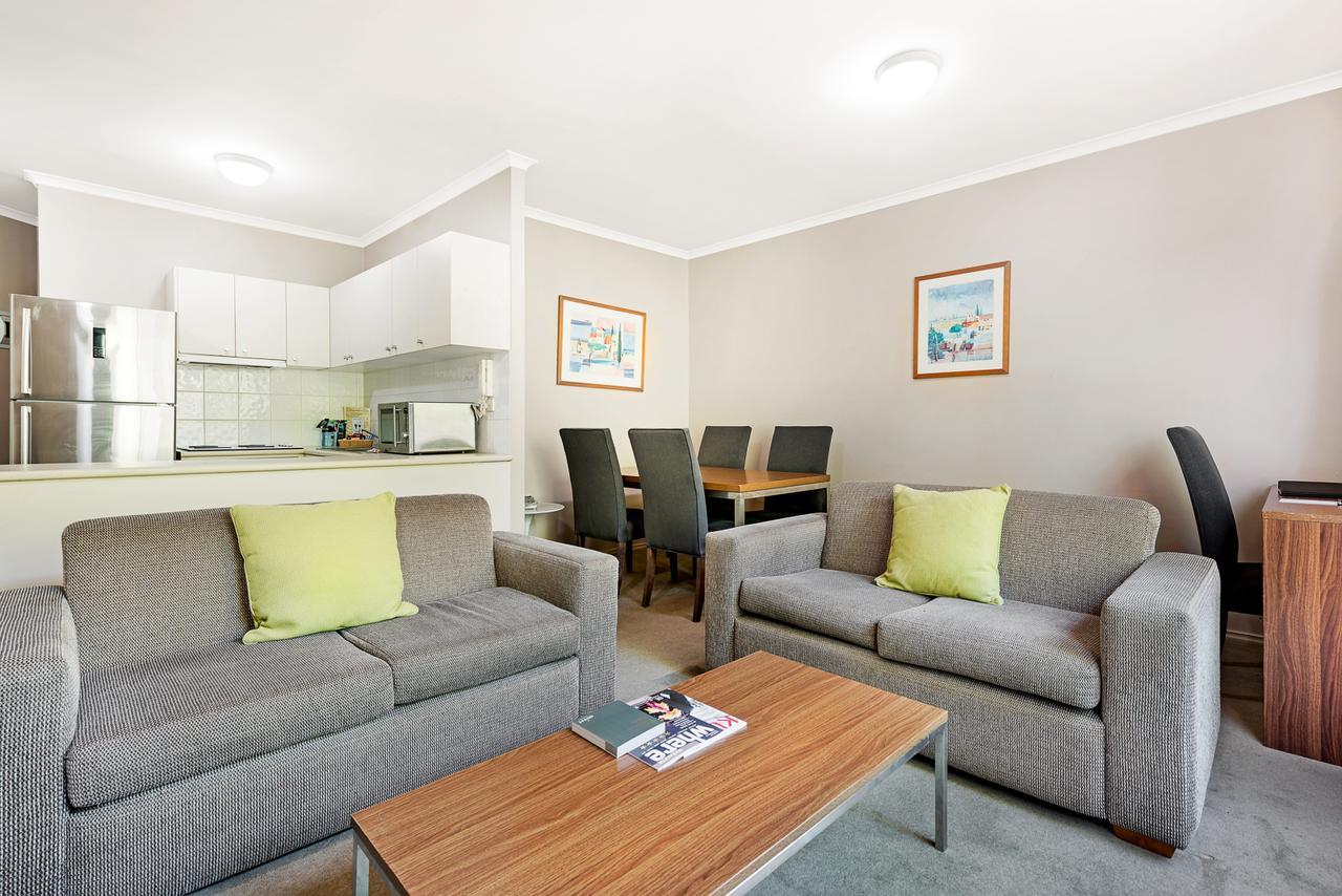Punt Road Apartment Hotel Мельбурн Экстерьер фото