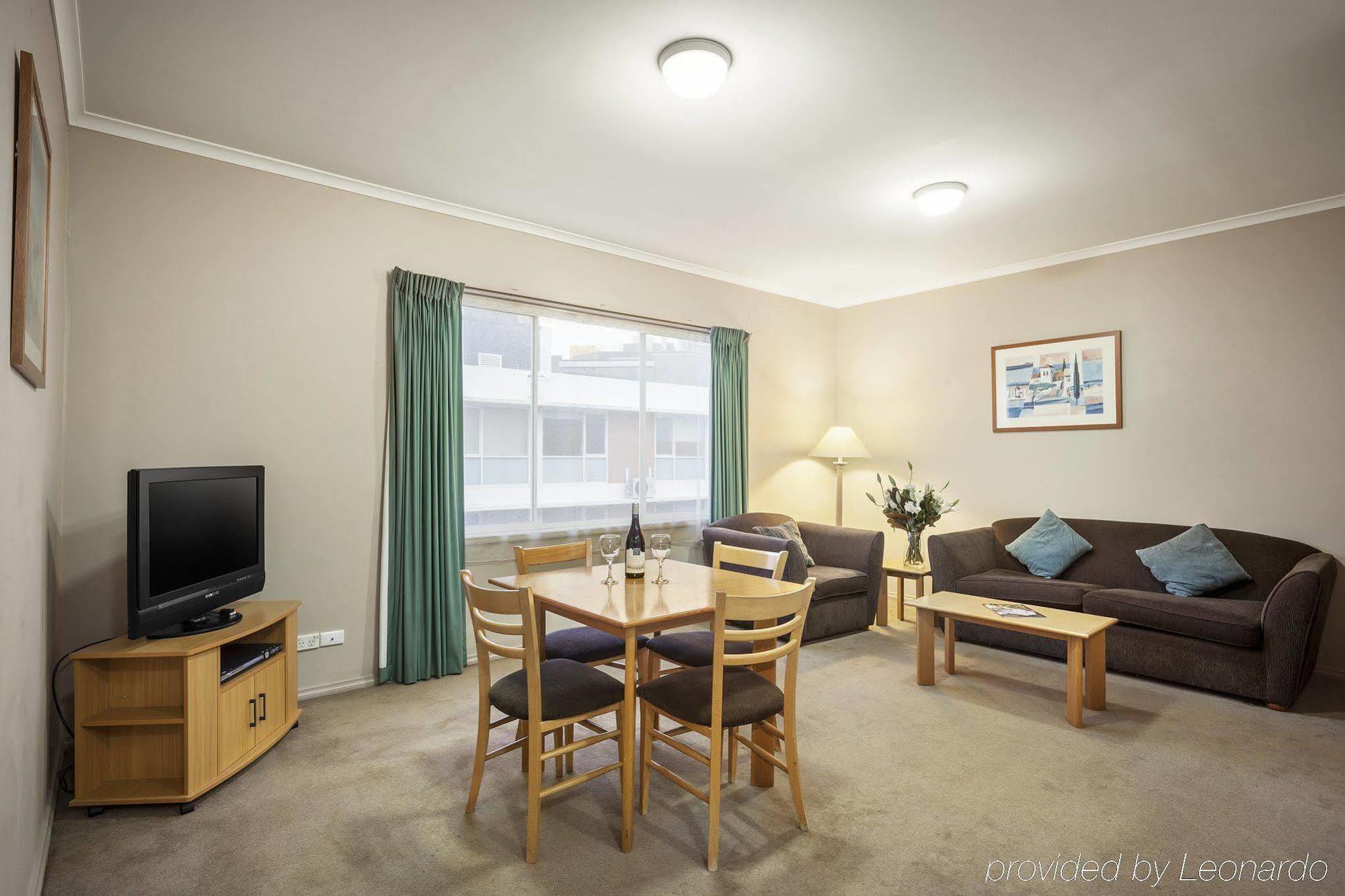 Punt Road Apartment Hotel Мельбурн Экстерьер фото