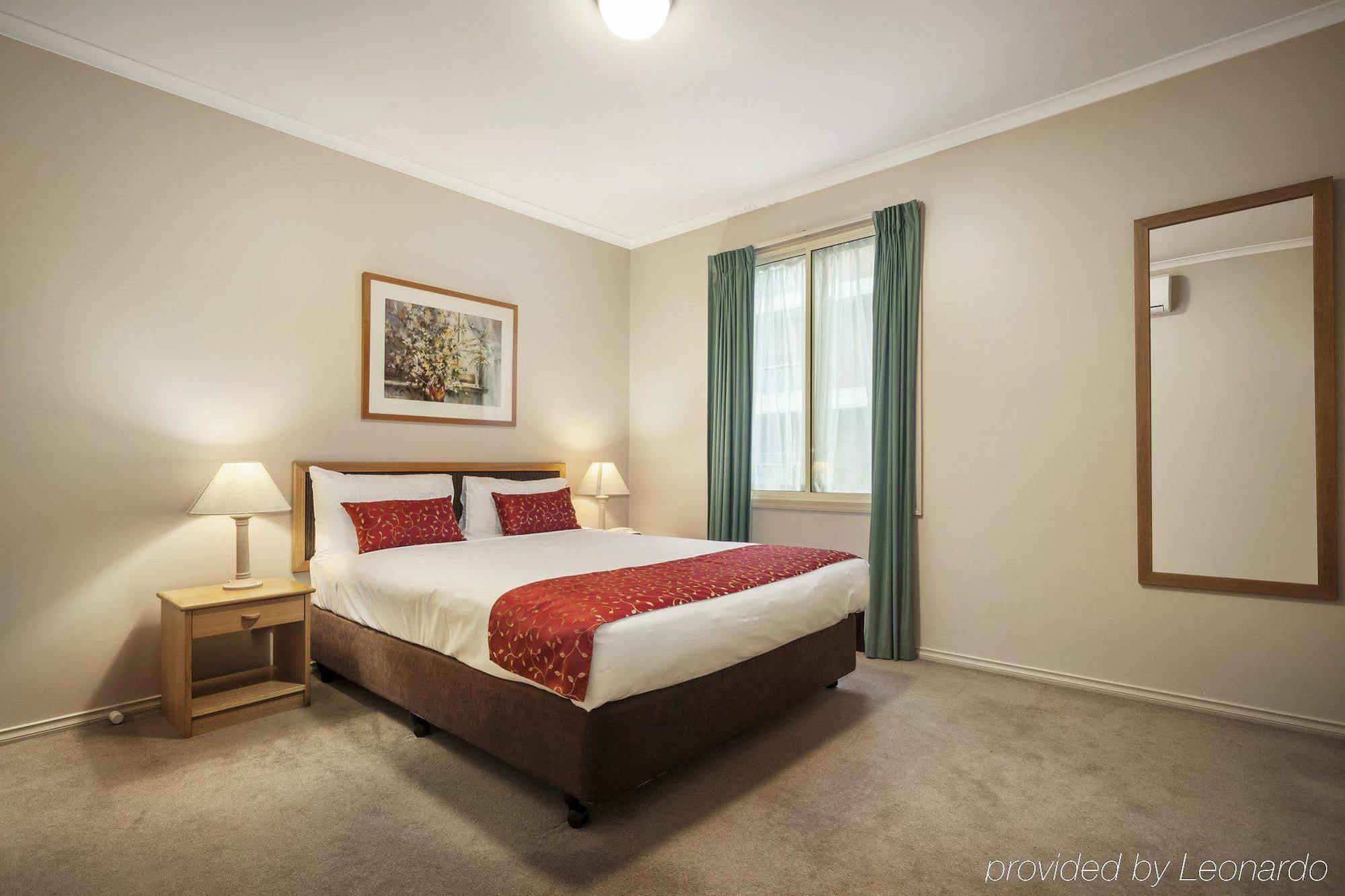 Punt Road Apartment Hotel Мельбурн Экстерьер фото