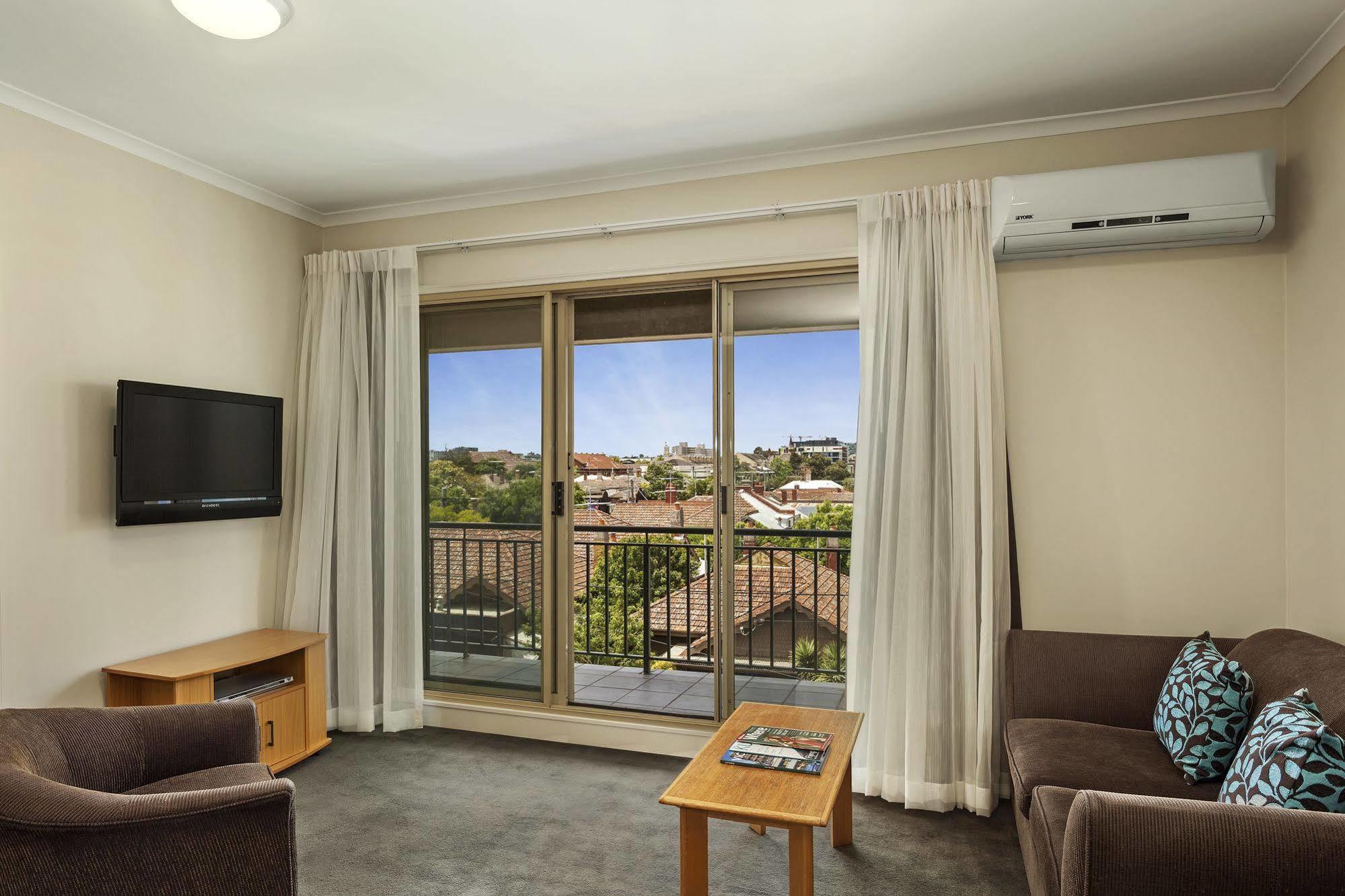 Punt Road Apartment Hotel Мельбурн Экстерьер фото