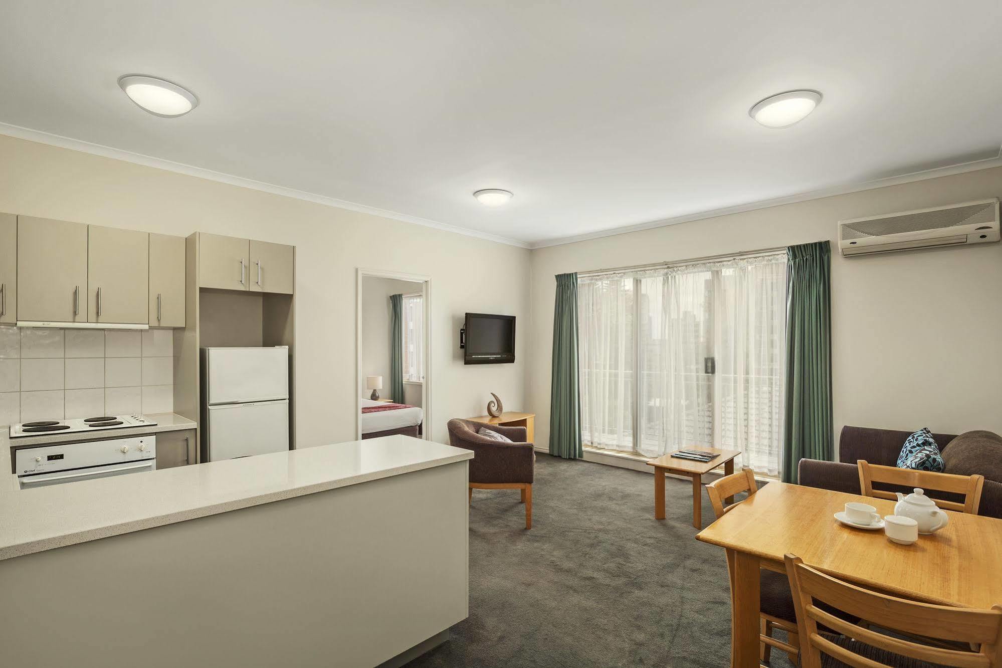 Punt Road Apartment Hotel Мельбурн Экстерьер фото