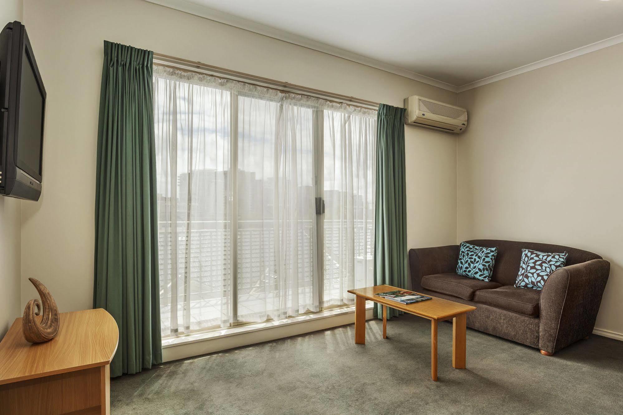 Punt Road Apartment Hotel Мельбурн Экстерьер фото